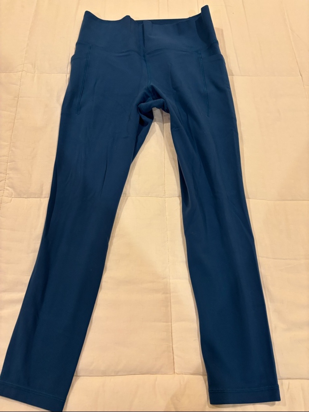 Athleta mid-rise salutation stash Leggings in Deep Teal